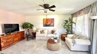 361 Tilford Q in Deerfield Beach, FL - Building Photo
