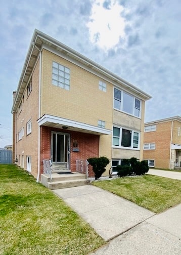 property at 8553 W Foster Ave