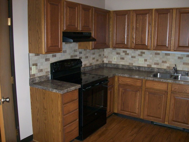 Woodfield Commons in Marshfield, WI - Building Photo - Building Photo