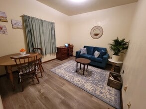 186 Grand Ave, Unit 1F in Johnson City, NY - Foto de edificio - Building Photo