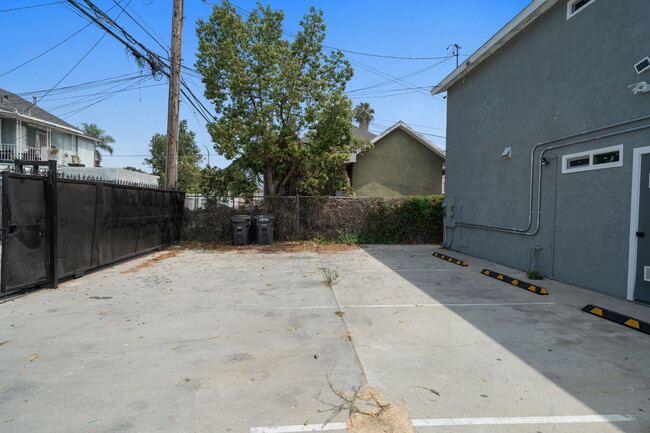 1973 Locust Ave, Unit 1973 Locust in Long Beach, CA - Foto de edificio - Building Photo