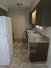 4254 Bond St in Holt, MI - Building Photo - Building Photo