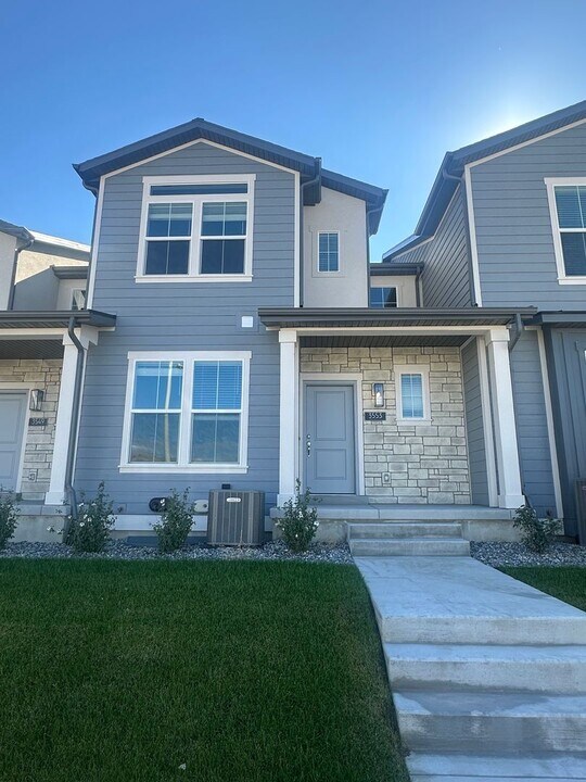 3553 Hardman Way in Lehi, UT - Building Photo