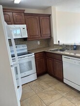 17479 SW 140th Ct in Miami, FL - Building Photo - Building Photo