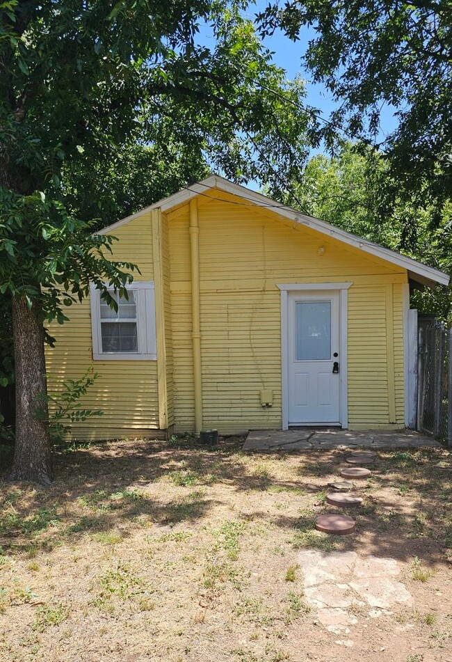 857 Vine St in Abilene, TX - Foto de edificio - Building Photo