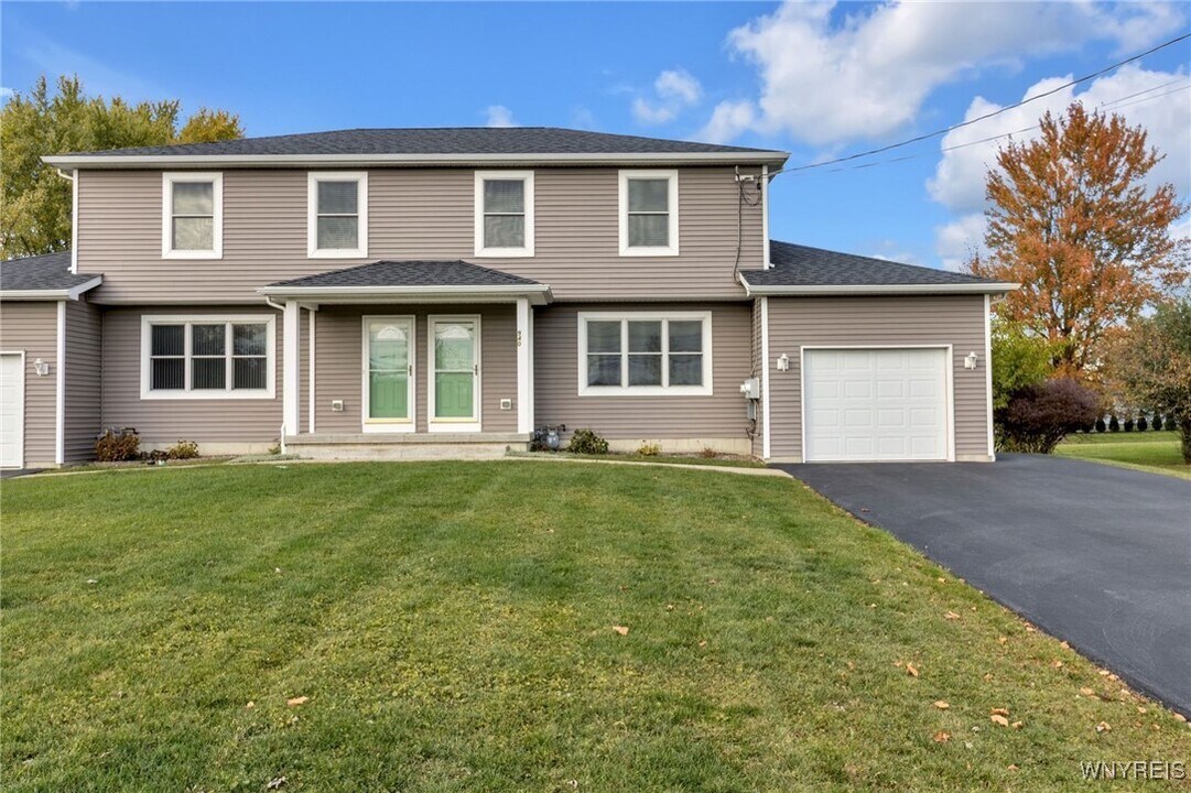 940 Reserve Rd in Buffalo, NY - Foto de edificio