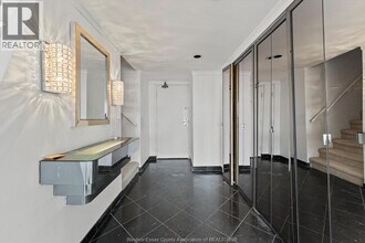 380 Pelissier St in Windsor, ON - Building Photo - Building Photo