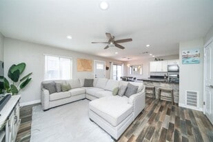 1961 Montana Vista in Lake Havasu City, AZ - Building Photo