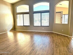 8119 S 47th Ln in Phoenix, AZ - Building Photo - Building Photo