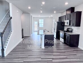 4010 Silver Oak Ln in Durham, NC - Building Photo - Building Photo