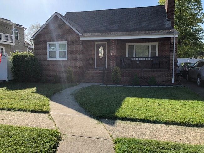 property at 140 Remsen Ave