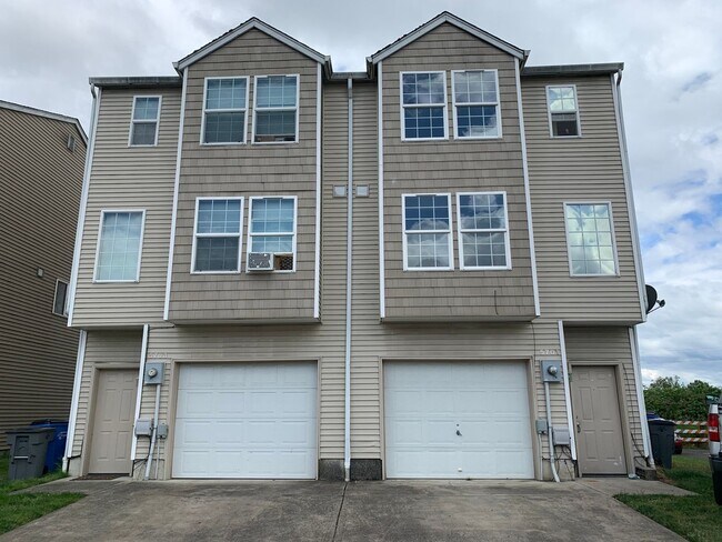 property at 5701-5703 NE 135th Ave