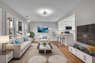 3304 N Ozanam Ave in Chicago, IL - Building Photo - Building Photo
