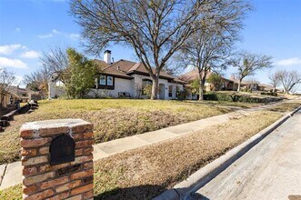 3005 Club Hill Dr in Garland, TX - Building Photo - Building Photo