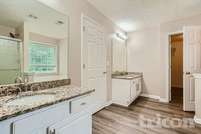 1534 Hayden Mill Way in Lawrenceville, GA - Foto de edificio - Building Photo