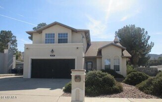 824 Via Riqueza St in El Paso, TX - Building Photo
