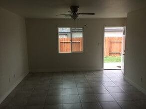 1517 Ralston St in Bakersfield, CA - Building Photo - Building Photo