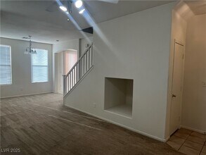 4915 Midnight Oil Dr in Las Vegas, NV - Building Photo - Building Photo