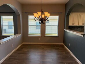 118 Almquist St in Hutto, TX - Building Photo - Building Photo