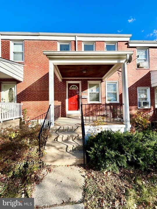 5999 Leith Walk in Baltimore, MD - Building Photo