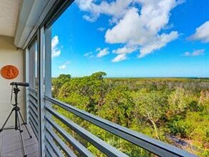 15171 Cedarwood Ln-Unit -3702 in Naples, FL - Building Photo - Building Photo