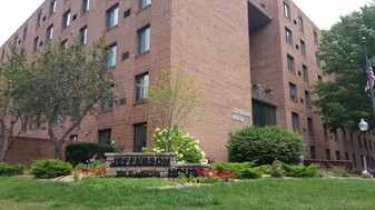 Jefferson House Senior Living Apartamentos