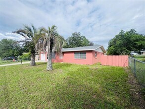 33 Spring Loop in Ocala, FL - Building Photo - Building Photo