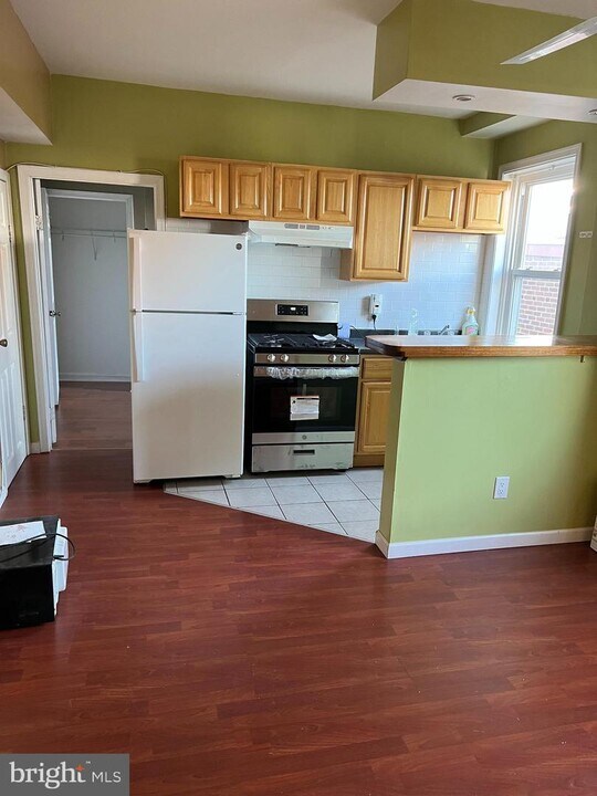7233 Rising Sun Ave Photo