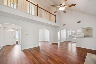 23906 Northcrest Dr in Spring, TX - Building Photo - Building Photo