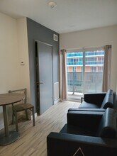 258B Sunview St in Waterloo, ON - Building Photo - Building Photo