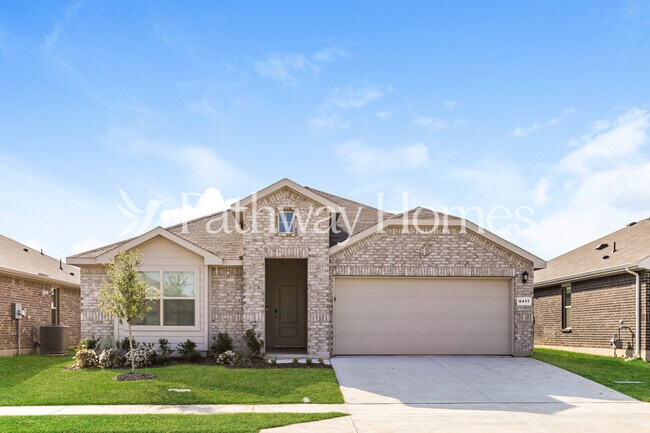 8417 Hollymead Ln in Fort Worth, TX - Building Photo - Building Photo