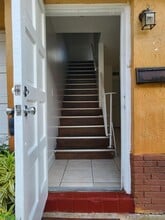 2554 NW 52nd Ave in Lauderhill, FL - Building Photo - Building Photo