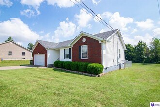 520 University Dr in Radcliff, KY - Building Photo - Building Photo