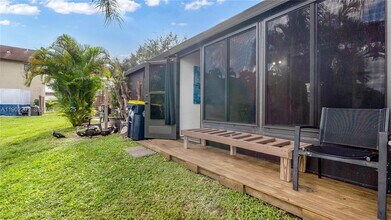 5596 SW 28th Terrace in Fort Lauderdale, FL - Building Photo - Building Photo