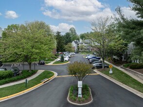 Penderbrook Square in Fairfax, VA - Building Photo - Building Photo