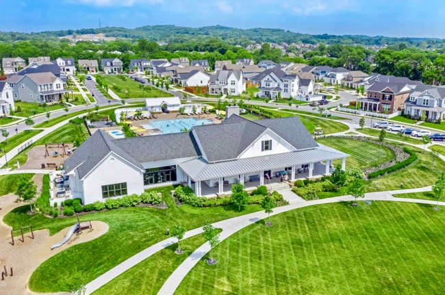 1601 Drakes Creek Rd in Hendersonville, TN - Building Photo - Building Photo