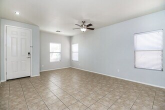 21822 E Gold Canyon Dr in Queen Creek, AZ - Building Photo - Building Photo