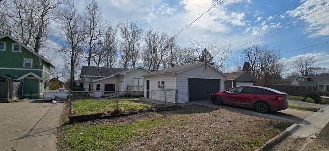 property at 1420 Thompson Ave