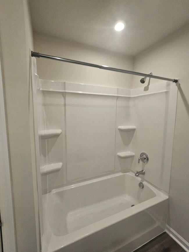 property at 3215 Edgemead Cir NW