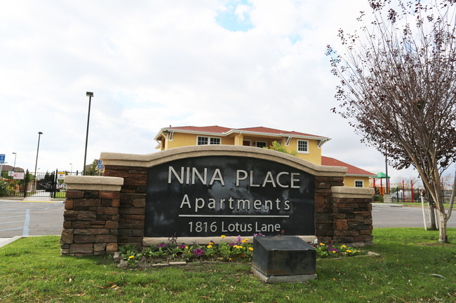 Nina Place Apartments in Bakersfield, CA - Building Photo - Building Photo