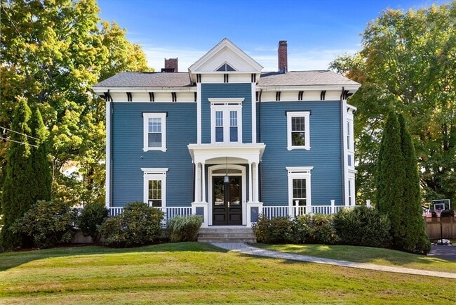 property at 90 Maple Pl