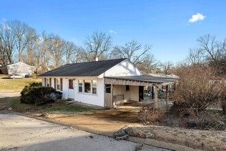 504 Robert Ave in Ferguson, MO - Building Photo - Building Photo