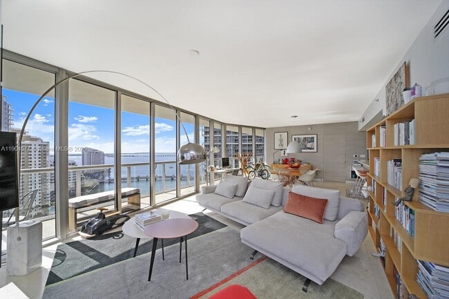 465 Brickell Ave, Unit 2001 in Miami, FL - Building Photo - Building Photo