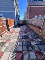 2142 Clarence Ave, Unit Upper in Racine, WI - Building Photo