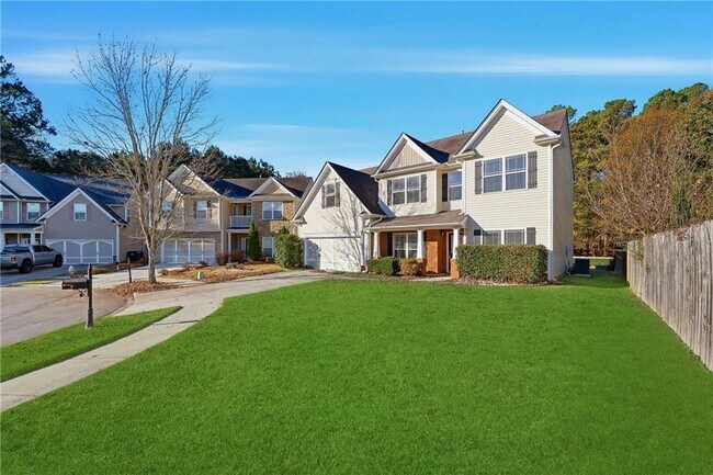 5670 Winter Bluff Way NE in Sugar Hill, GA - Building Photo - Building Photo