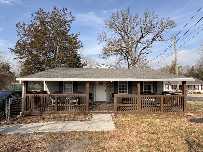 property at 4917 Andersonville Hwy