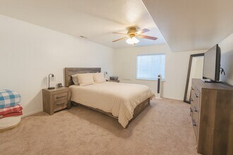 116 W Salem Hills Dr in Elk Ridge, UT - Building Photo - Building Photo