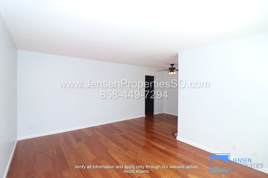 6602 Beadnell Way in San Diego, CA - Building Photo