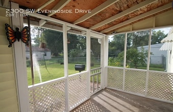 2300 SW Eveningside Dr in Topeka, KS - Building Photo - Building Photo