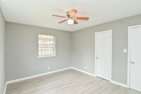 3714 Lydia St photo'